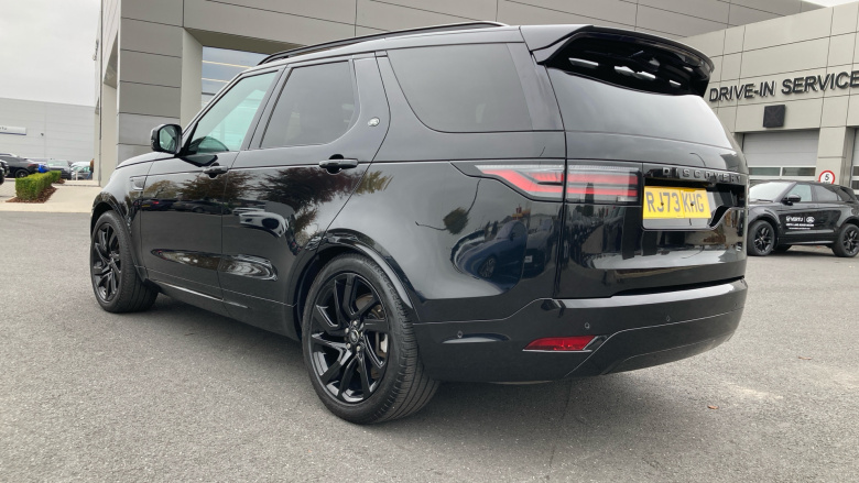 Land Rover Discovery 3.0 D300 Dynamic SE 5dr Auto Diesel Station Wagon